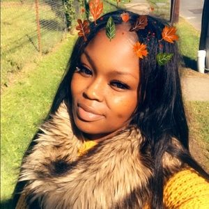 Meet your Posher, Shadeequa